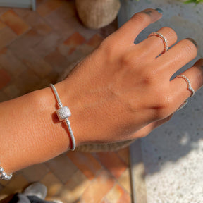 Pulseira da Vida Luza Pratas com Fecho Cilindrico Cravejado em Prata 925